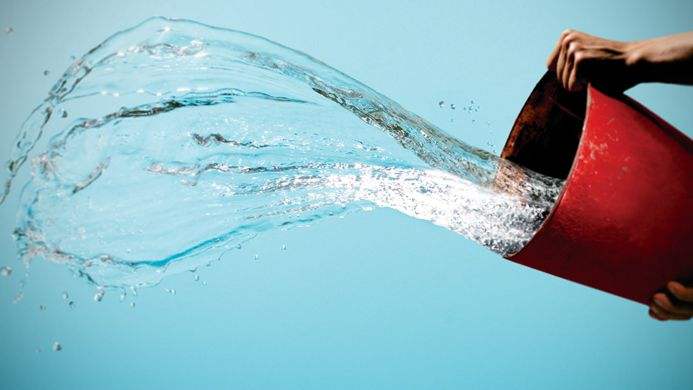 为何此时人民银行要投放巨量资金？