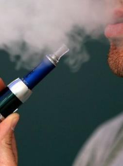 依然喜欢抽电子烟的，吸烟处欢迎你