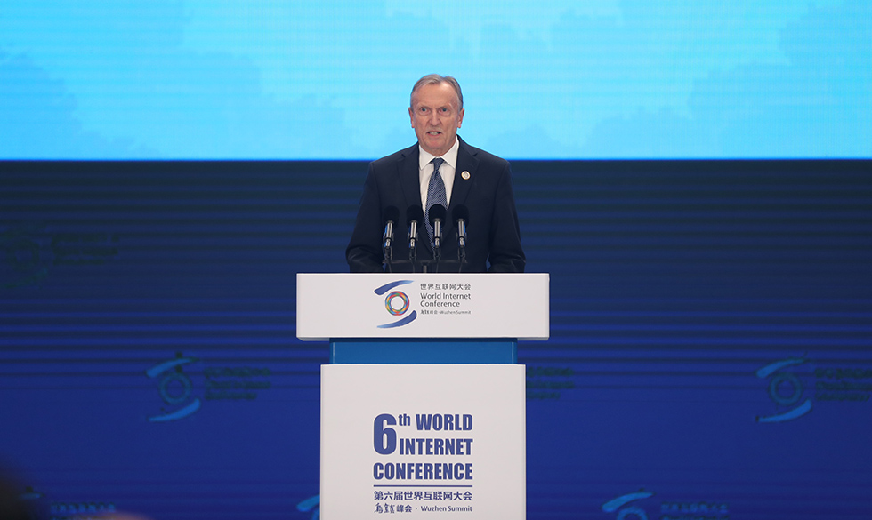 国际电信联盟(ITU)副秘书长马尔科姆&middot;约翰逊致辞