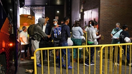 移民沦为美政治&ldquo;棋子&rdquo; 纽约进入紧急状态