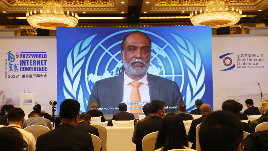 联合国秘书长技术事务特使阿曼迪普·辛格·吉尔致辞