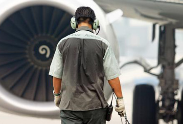 飞机制造及维修频曝问题：安全性能生隐忧