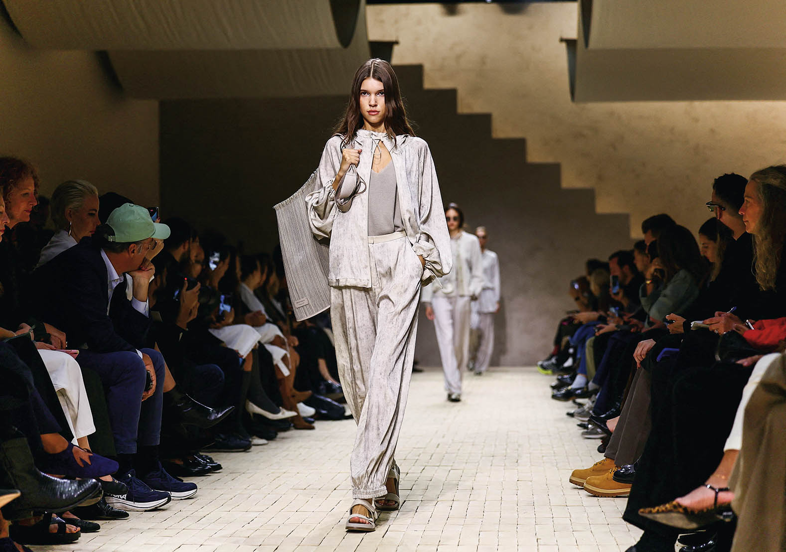 “时尚帝国”阿玛尼的下一步