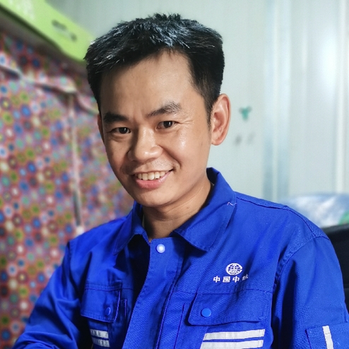 “救出50多人的‘90后’电焊工”袁格兵