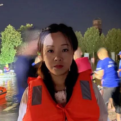 再次逆行的“雨衣妹妹”刘仙