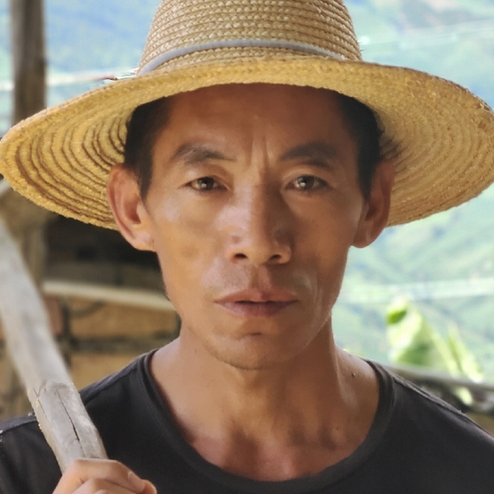 “在大山深处燃起希望的烛光”龚书云