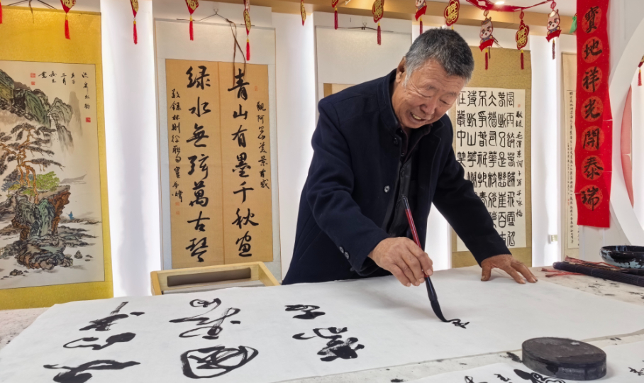 【文明中国·看内蒙古】柳树川村：望得见山，看得见水，记得住乡愁