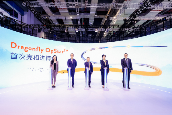 雅培新一代OCT成像导管首次亮相进博