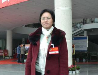 杨汉梅：发展苗侗医药 服务广大患者