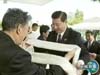 习近平看望帕巴拉&middot;格列朗杰和热地