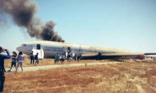 社会化媒体第一时间报道韩亚航空空难