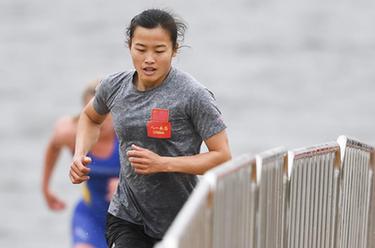 海军五项&mdash;&mdash;中国队包揽男女个人和团体四枚金牌