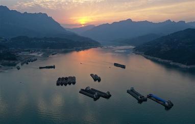 三峡水库持续腾库防汛