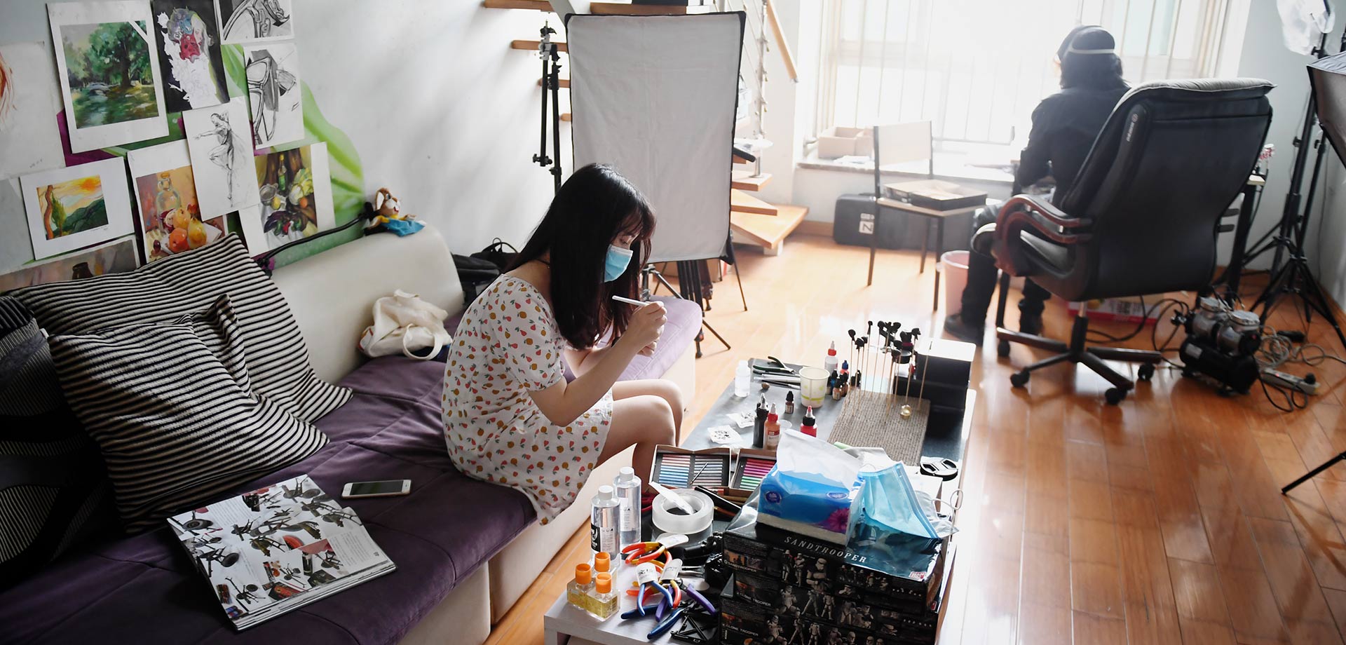 他把虚拟世界变成了自己的舞台