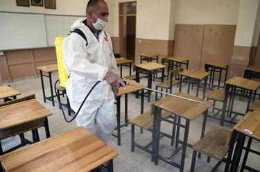 土耳其新冠确诊病例达194511例