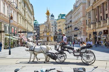 维也纳游客逐渐增多