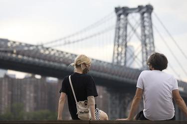 美国累计新冠确诊病例超250万例