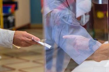 法国举行市镇选举第二轮投票