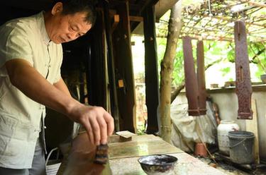 杭州乡村斫琴师