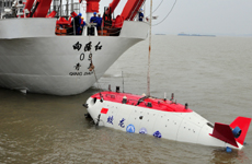 &ldquo;蛟龙号&rdquo;在进行潜水演练