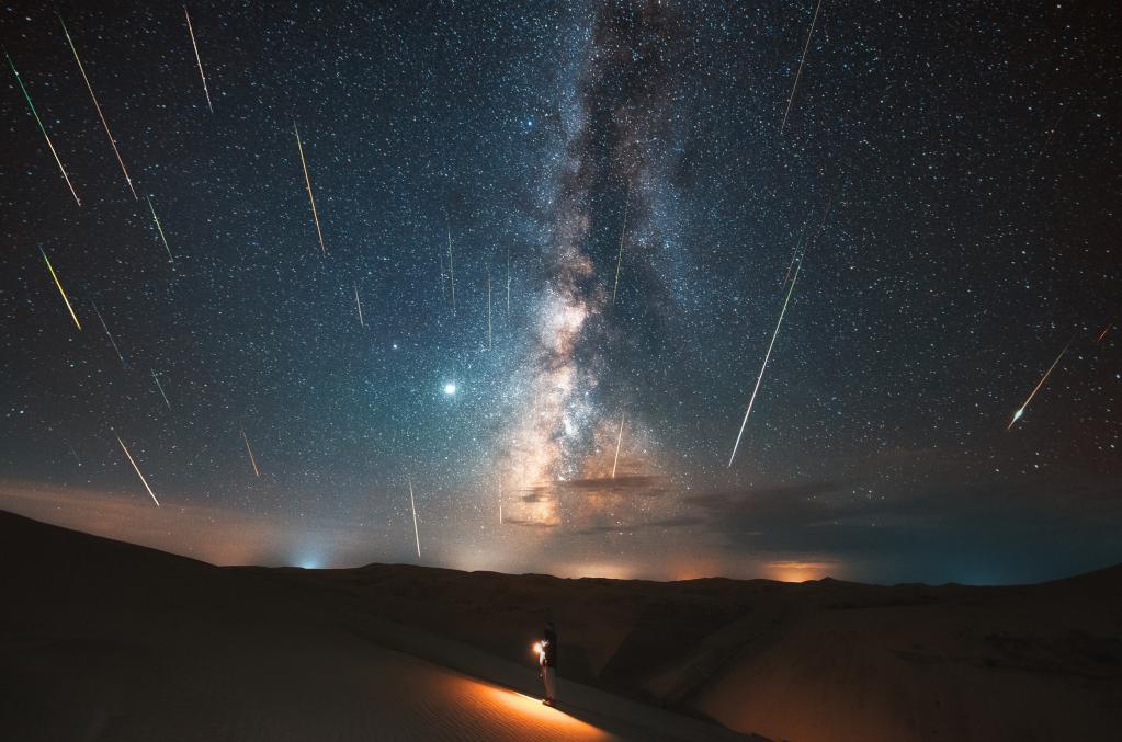 本年度最值得观赏流星雨13日凌晨迎极大 每小时洒落逾百颗流星