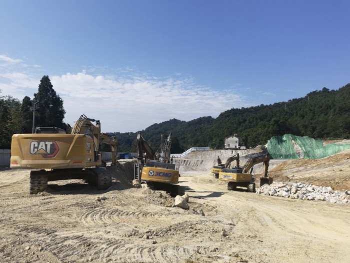 环保督察|“康养”项目成“采石场”：挖山采石600余万吨，周边山体严重滑坡