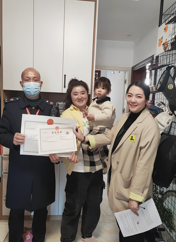 江西南昌县：&ldquo;立等可取&rdquo;高效率 &ldquo;送照上门&rdquo;零距离_fororder_图片2