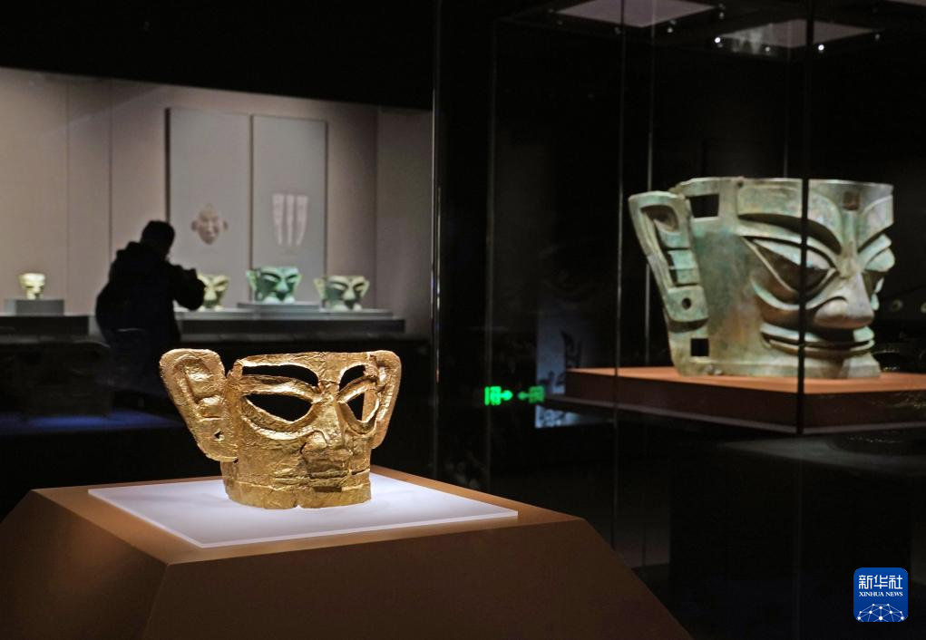 上海博物馆东馆启用 首展三星堆呈现璀璨古蜀文明
