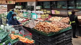 投放储备肉菜、必需品不断档&hellip;&hellip;年关有温度年味更浓情