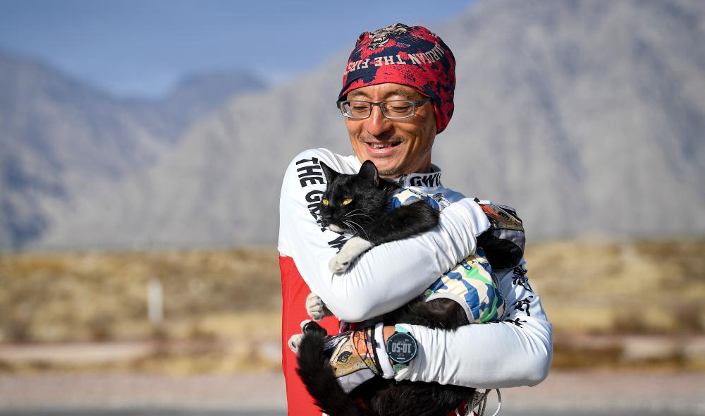 带着猫,跑一场长城脚下的超级马拉松