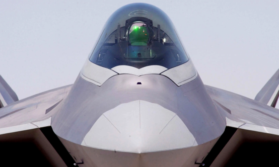 美军在其最强战斗机F-22安装“红外搜索与跟踪系统”以应对中俄威胁