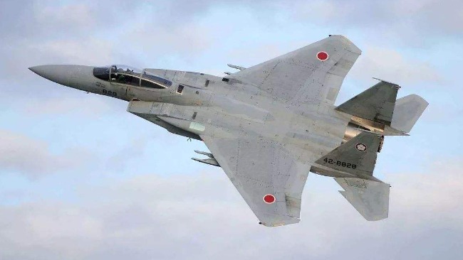 日本F15战机坠毁 在事故周边海域找到1具飞行员遗体