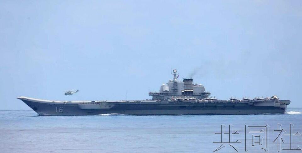 日防衛省稱，5月9日，中國海軍航母遼寧艦繼續在衝繩以南的太平洋進行艦載機起降。