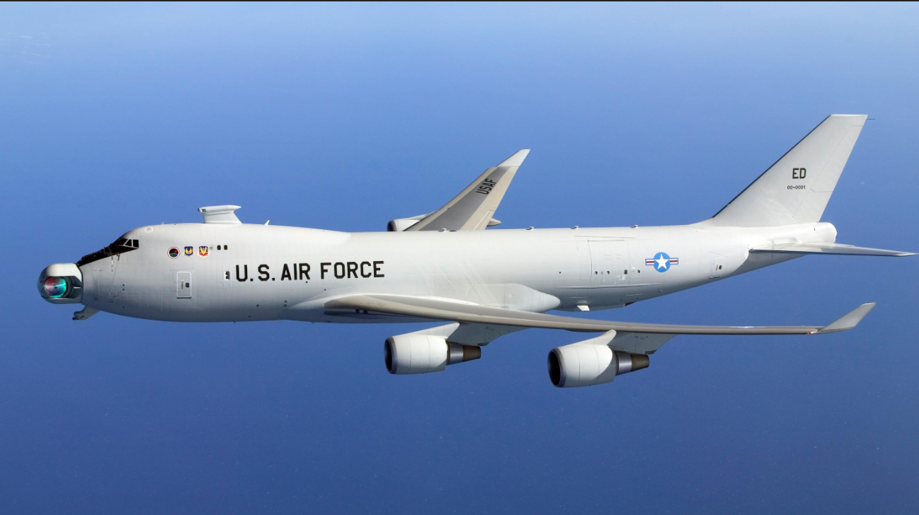 美国空军和导弹防御局联合研制的ABL激光武器。