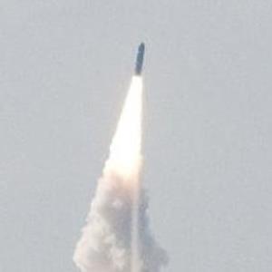 外媒：法国成功试射战略弹道导弹