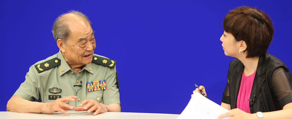 黎介寿与主持人交流