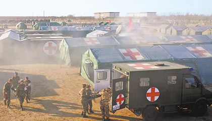 某旅实战冬训 &ldquo;变形金刚&rdquo;在硝烟中紧急保障