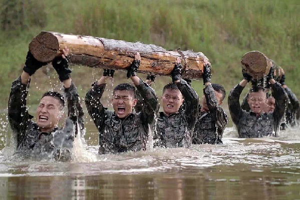 评论：树立新时代新担当新作为的鲜明导向