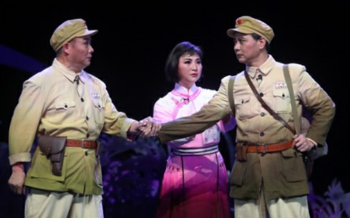 红色革命题材淮剧《送你过江》唱进清华校园