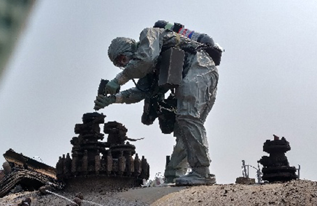 武警部队专业应急力量增援响水化工厂爆炸事故灾区