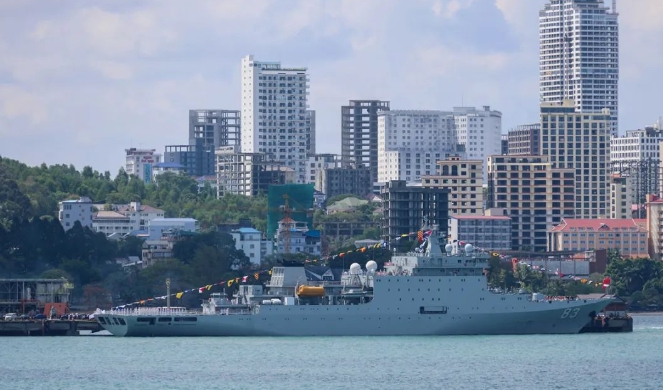 海军83舰编队对柬埔寨进行友好访问