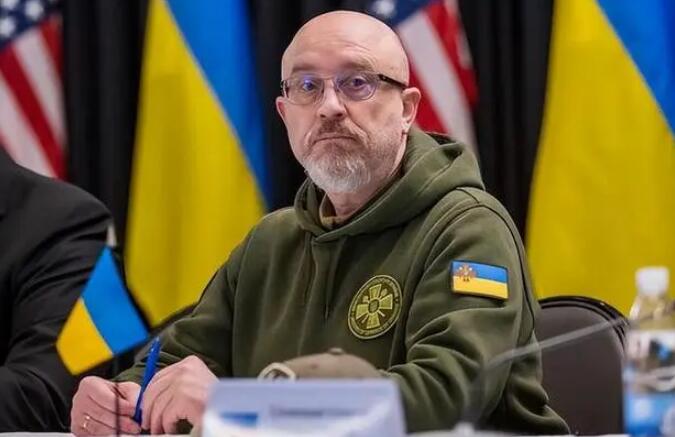 乌克兰媒体：乌克兰国防部长否认调任传闻
