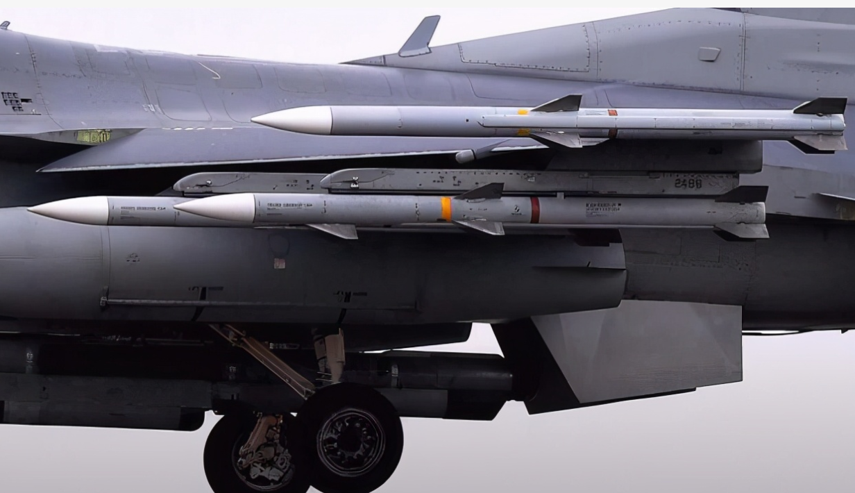 美同意向乌提供F-16，“游戏规则改变者”来了？