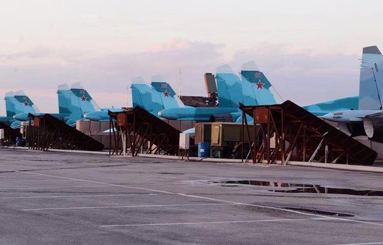 ​乌军：重创俄空军基地 俄军：摧毁乌大波无人机