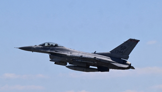 中情局前雇员：西方援乌F-16无异于风中撒钱