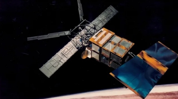 欧洲2.3吨卫星失控坠回地球，预计将坠落北美海岸