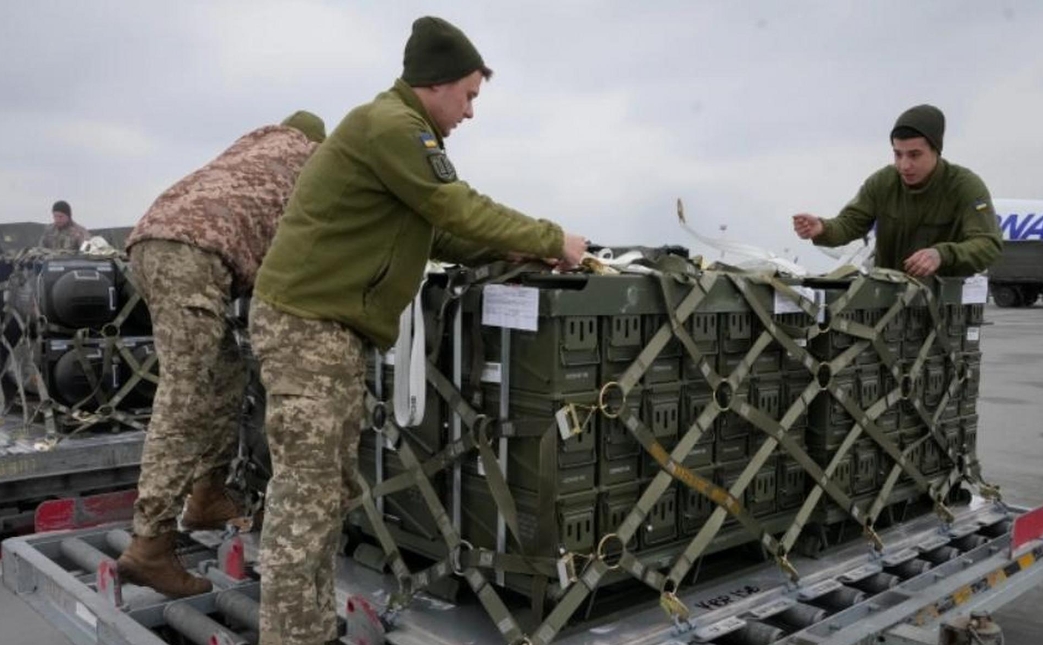 美媒：美国援助停滞，乌克兰“步履蹒跚”