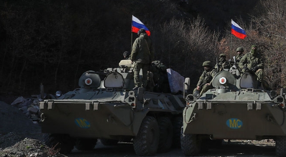 克里姆林宫证实：俄维和部队开始撤离纳卡地区