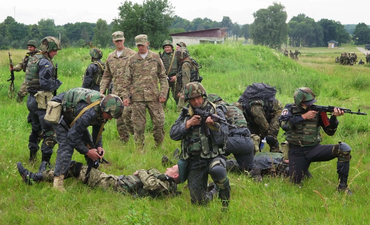 爱沙尼亚称北约国家在乌培训士兵，扎哈罗娃：说下细节