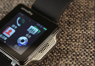 支持通话 优美PW315手机手表上手玩